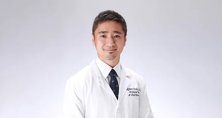歯科医師 安藤 彰啓